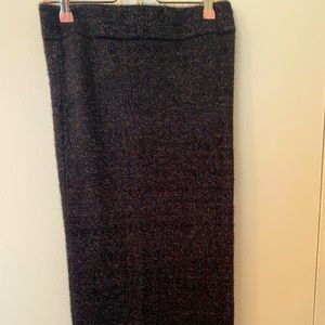 Brand New Zara skirt, shiny wool fabric, size S